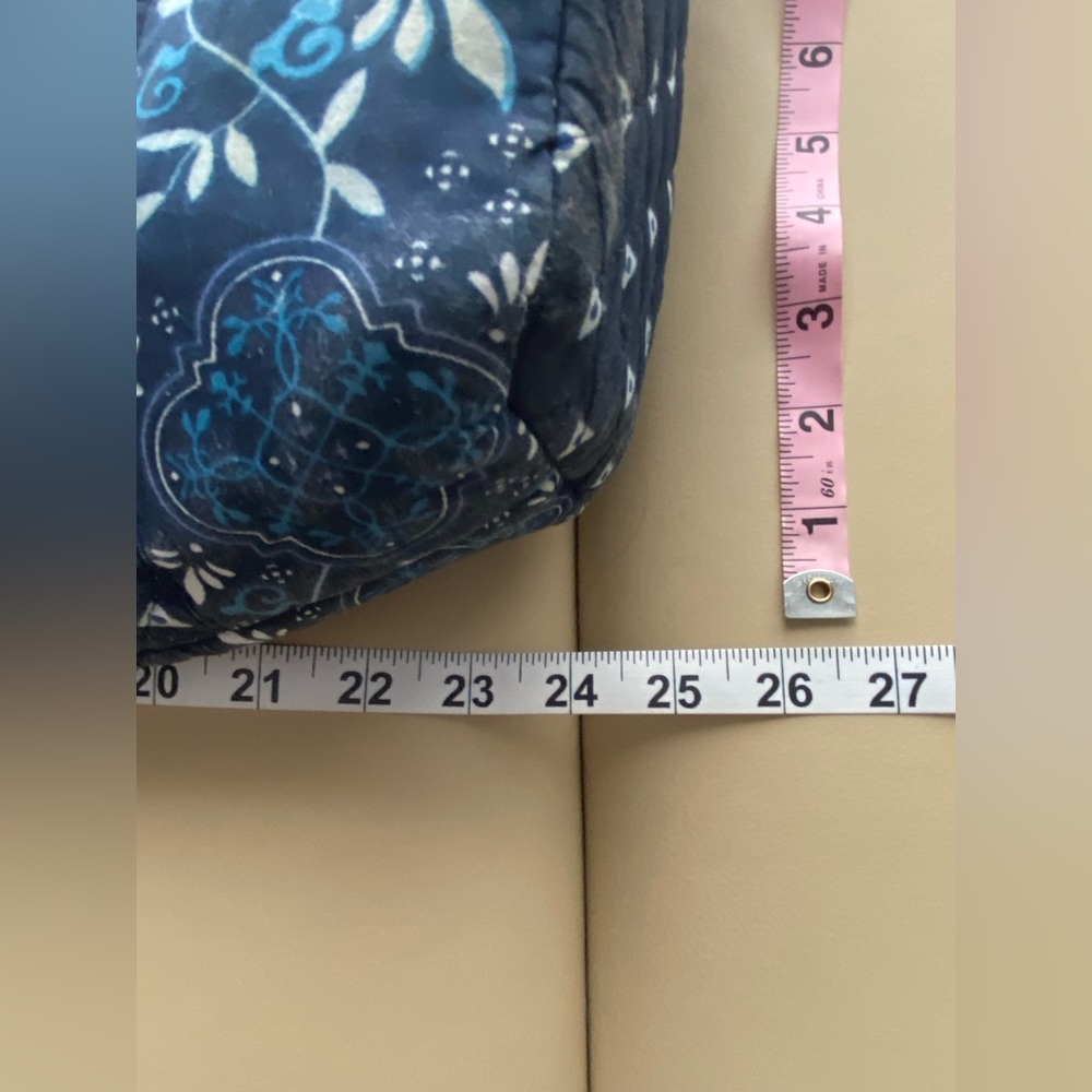 Vera Bradley- Tinsley Blake Collection bag - Picture 5 of 8